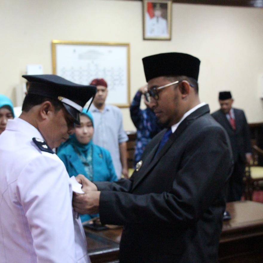 Bupati Sumenep Achmad Fauzi Wongsojudo, SH, MH. melantik Kepala Desa Matanair Kecamatan Rubaru